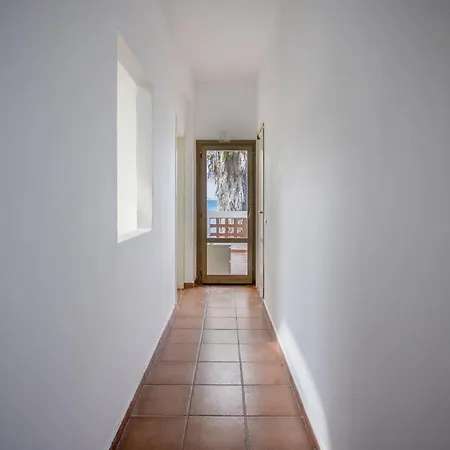 Dk Beachfront Вилла
